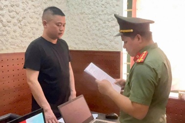 Truy tố một phóng viên cưỡng đoạt tài sản của nhiều doanh nghiệp