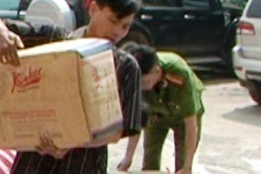 Bắt quả tang cơ sở sản xuất 7 tấn bột ngọt, mì chính giả