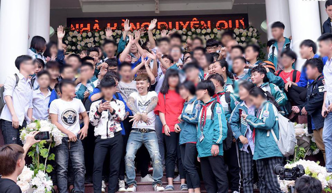 Yên Bái: Sở giáo dục vào cuộc xác minh trường học mời Khá bảnh giao lưu với học sinh - Ảnh 2. Yên Bái: Sở giáo dục vào cuộc xác minh trường học mời Khá bảnh giao lưu với học sinh - Ảnh 2.