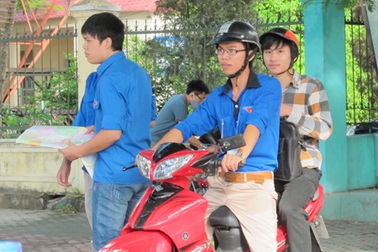 Những cuốc xe lai miễn phí mang “thương hiệu” sinh viên