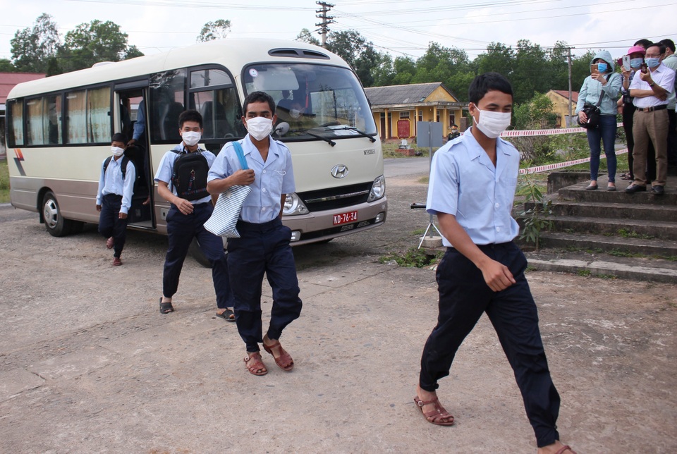 Thấy gì bên trong khu quân sự cách ly lao động từ Trung Quốc về Quảng Trị! - 3 Thấy gì bên trong khu quân sự cách ly lao động từ Trung Quốc về Quảng Trị! - 3
