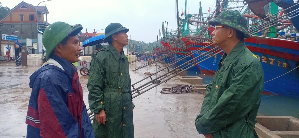 Nghệ An, Thanh Hóa di dời dân trước bão, phòng chống dịch tại nơi sơ tán - 4 Nghệ An, Thanh Hóa di dời dân trước bão, phòng chống dịch tại nơi sơ tán - 4