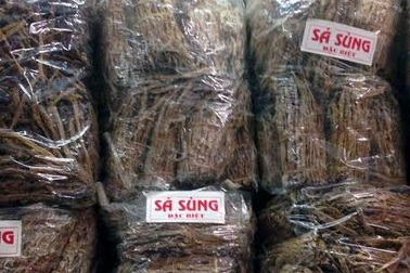 "Siêu" mỳ chính 5 triệu đồng/kg chất đống đầy chợ Đồng Xuân