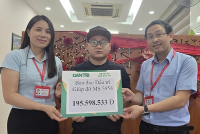 “Nếu không có sự giúp đỡ của mọi người, em không biết bấu víu vào đâu”