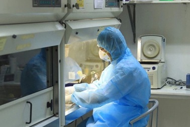 Nâng khống giá thiết bị y tế: Lỗi lớn nhất của ai?