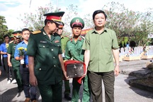 Quảng Trị truy điệu và an táng 18 hài cốt liệt sĩ