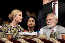 Xôn xao nghi thức tiếp đón đặc biệt ái nữ nhà Trump tại Ấn Độ