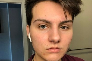 "Khóc dở mếu dở" vì viện phí hơn 2 tỷ sau khi... tự tử không thành