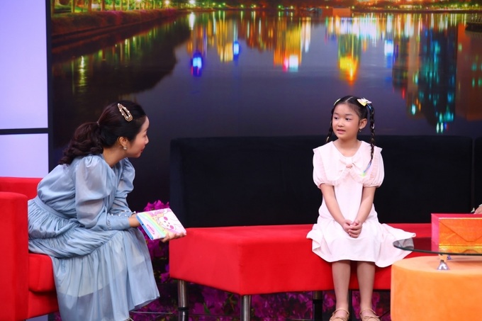 BE GIA HAN TRONG DIEU CON MUON NOI (7)