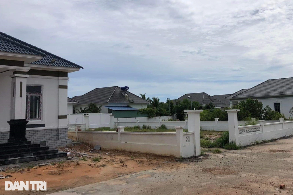 Chuyển cơ quan điều tra loạt sai phạm quản lý đất đai ở Phú Quốc - 1 Chuyển cơ quan điều tra loạt sai phạm quản lý đất đai ở Phú Quốc - 1