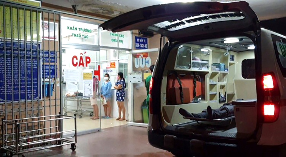 Bắt hung thủ xông vào nhà dân chém 2 người trọng thương - 2 Bắt hung thủ xông vào nhà dân chém 2 người trọng thương - 2