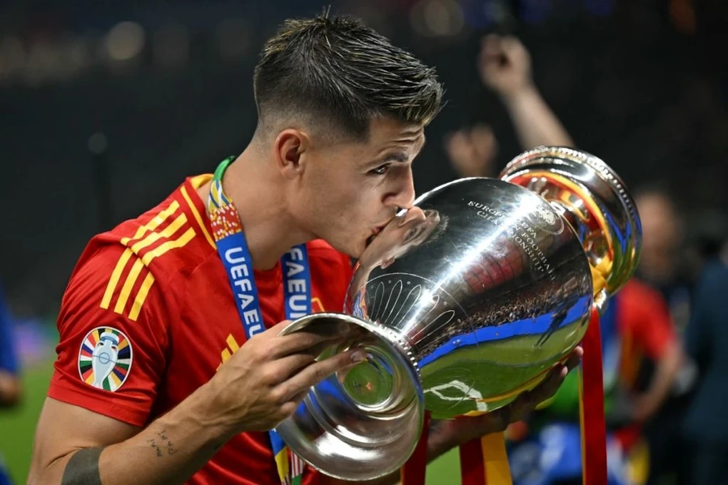 Đội trưởng Tây Ban Nha xác nhận bến đỗ mới sau khi vô địch Euro 2024 - 1 Đội trưởng Tây Ban Nha xác nhận bến đỗ mới sau khi vô địch Euro 2024 - 1
