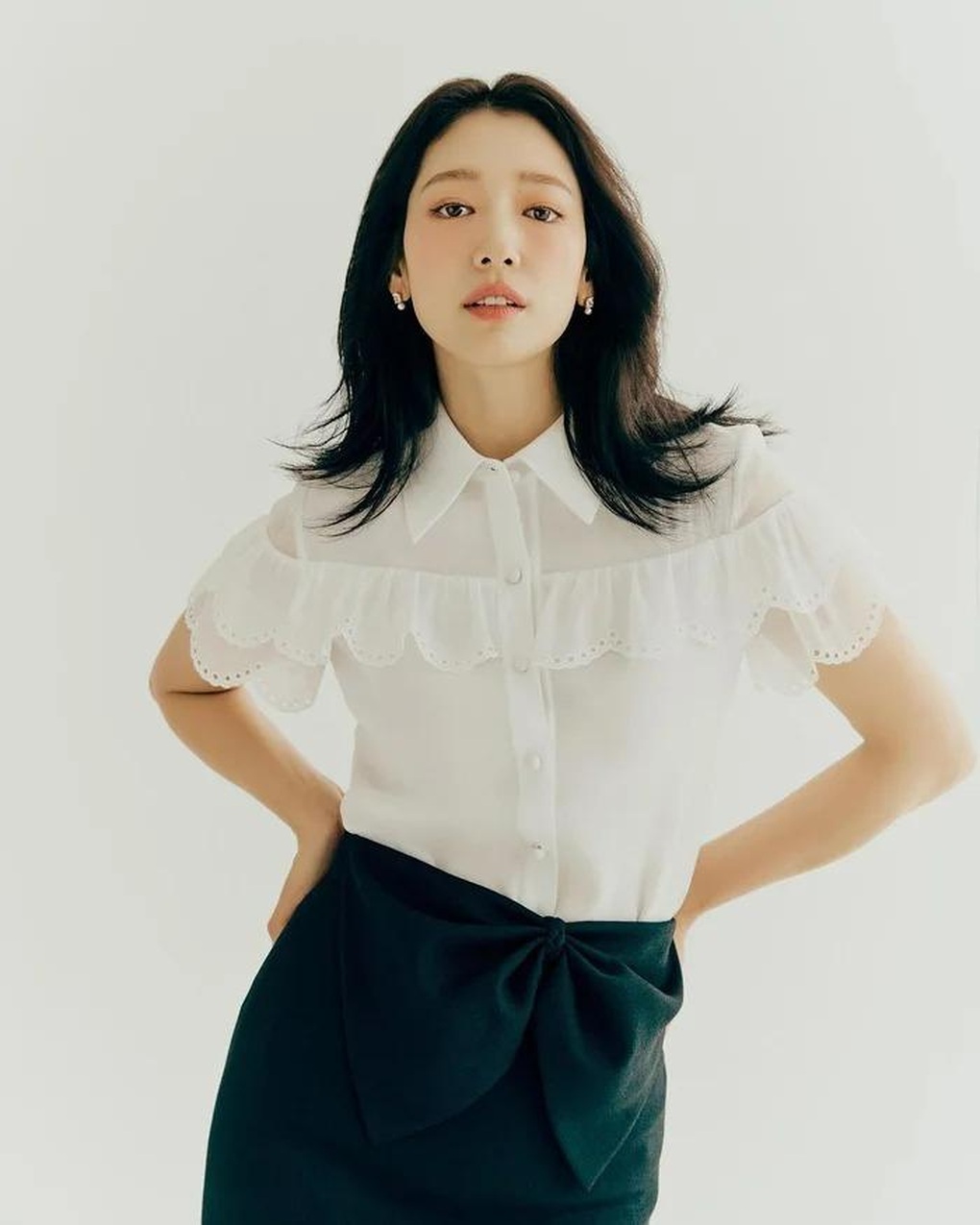 Mẹ bỉm sữa Park Shin Hye tái xuất đẹp không tì vết, hé lộ vai diễn mới - 7 Mẹ bỉm sữa Park Shin Hye tái xuất đẹp không tì vết, hé lộ vai diễn mới - 7