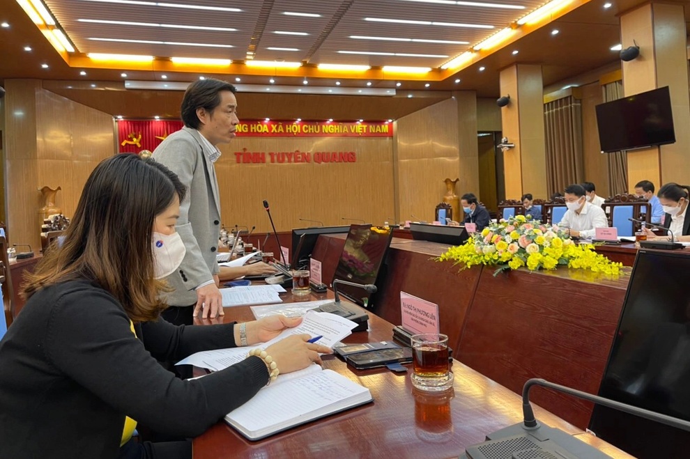 Hướng tới người dân, sáng tạo cách làm trong chi trả chính sách - 1 Hướng tới người dân, sáng tạo cách làm trong chi trả chính sách - 1