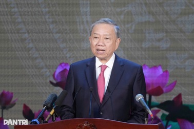 "Sắp xếp lại giang sơn là bước đi lịch sử để mọi lợi ích thuộc về nhân dân"