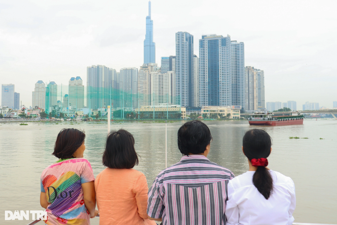 10 triệu đồng tour du thuyền sang chảnh, ngắm hoàng hôn trên sông Sài Gòn - 6 10 triệu đồng tour du thuyền sang chảnh, ngắm hoàng hôn trên sông Sài Gòn - 6