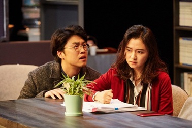 Bạn gái khinh thường tôi dân quê, nhưng sau khi gặp bố mẹ thì lại thúc giục cưới