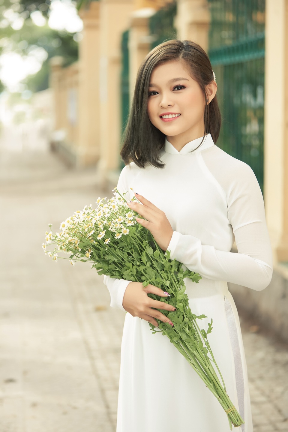 Hồ Văn Cường ra dáng thanh niên bên hai con gái nuôi của Phi Nhung - 6 Hồ Văn Cường ra dáng thanh niên bên hai con gái nuôi của Phi Nhung - 6