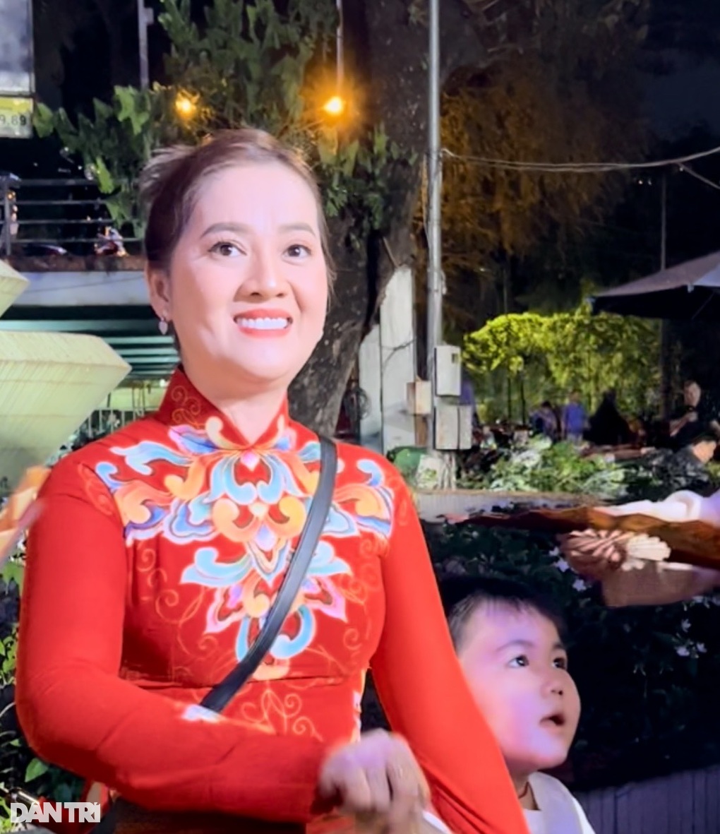 Con gái cố NSƯT Vũ Linh xúc động khi được đóng phim về cải lương - 3 Con gái cố NSƯT Vũ Linh xúc động khi được đóng phim về cải lương - 3