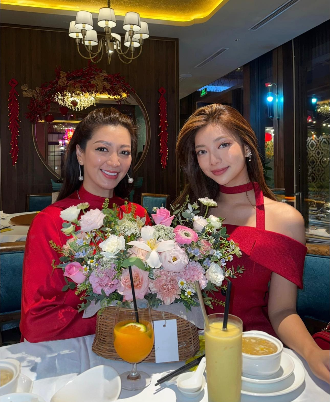 Con gái chưởng môn phái Vịnh Xuân: Sắc vóc gợi cảm, đính hôn ở tuổi 28 - 5 Con gái chưởng môn phái Vịnh Xuân: Sắc vóc gợi cảm, đính hôn ở tuổi 28 - 5