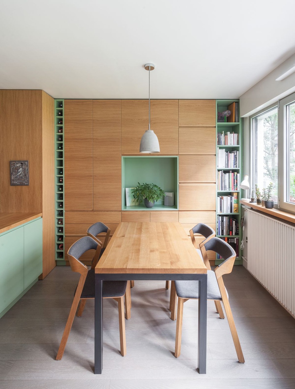 Căn hộ 30m2 nhưng thênh thang cho cả gia đình ở chỉ nhờ độc chiêu này - 3 Căn hộ 30m2 nhưng thênh thang cho cả gia đình ở chỉ nhờ độc chiêu này - 3