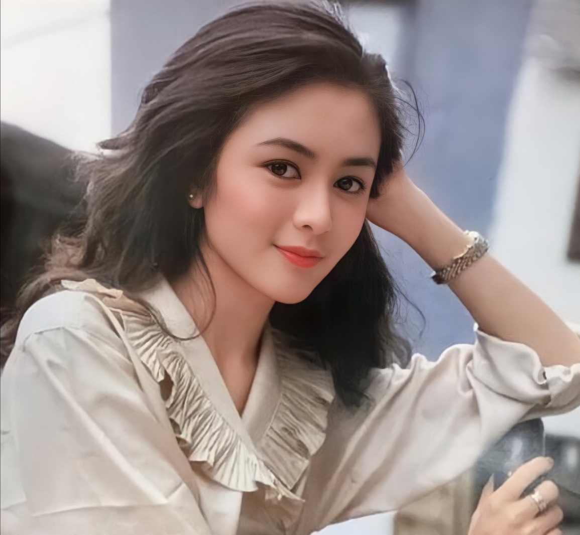 Các chị đẹp giàu có từ chối quan điểm phụ nữ phải lấy chồng, sinh con - 6 Các chị đẹp giàu có từ chối quan điểm phụ nữ phải lấy chồng, sinh con - 6
