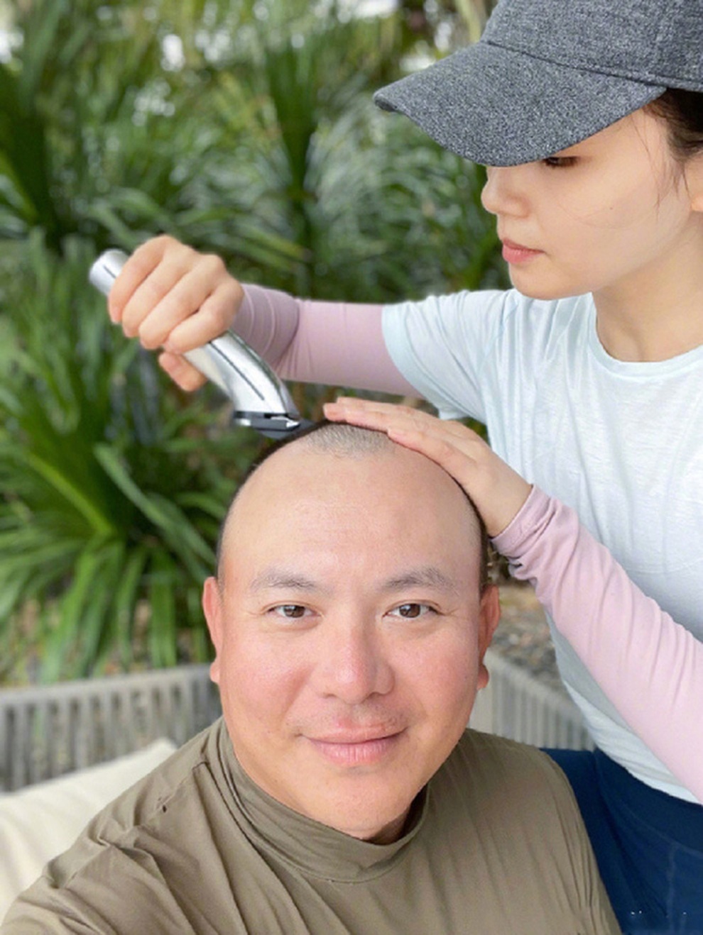 Hôn nhân viên mãn của Lưu Đào, mỹ nhân bị chỉ trích tham phú phụ bần - 10 Hôn nhân viên mãn của Lưu Đào, mỹ nhân bị chỉ trích tham phú phụ bần - 10