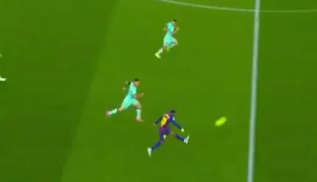 Yamal vẩy má kiến tạo siêu đẳng, CĐV trầm trồ thán phục - 1 Yamal vẩy má kiến tạo siêu đẳng, CĐV trầm trồ thán phục - 1