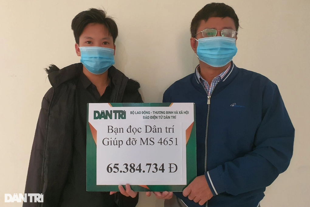 Bạn đọc Dân trí tiếp tục giúp đỡ nam sinh viên người Dao hơn 65 triệu đồng - 1 Bạn đọc Dân trí tiếp tục giúp đỡ nam sinh viên người Dao hơn 65 triệu đồng - 1