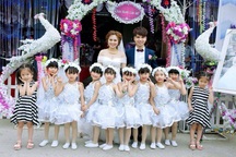 Clip học trò múa hát đáng yêu trong đám cưới cô giáo