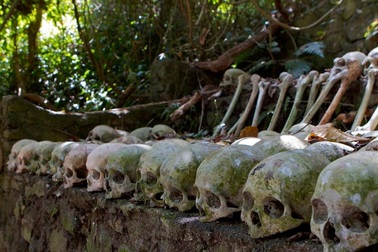 Thử thách khám phá "đảo đầu lâu", nơi mai táng theo cách kì dị tại đảo Bali