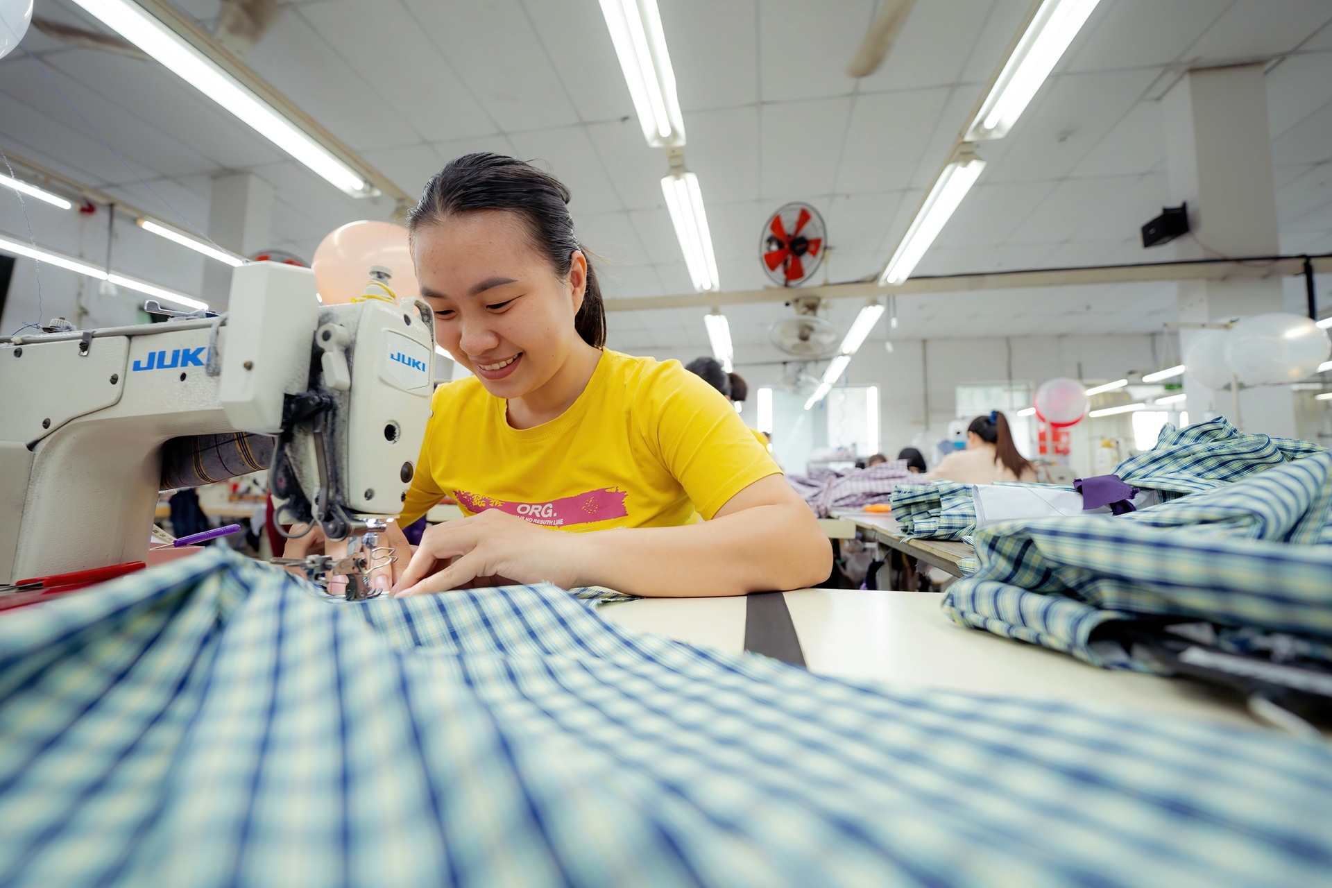 Nét đẹp lao động Tết: Cuộc thi ảnh của báo Dân trí thu hút đông đảo tác giả - 5 Nét đẹp lao động Tết: Cuộc thi ảnh của báo Dân trí thu hút đông đảo tác giả - 5