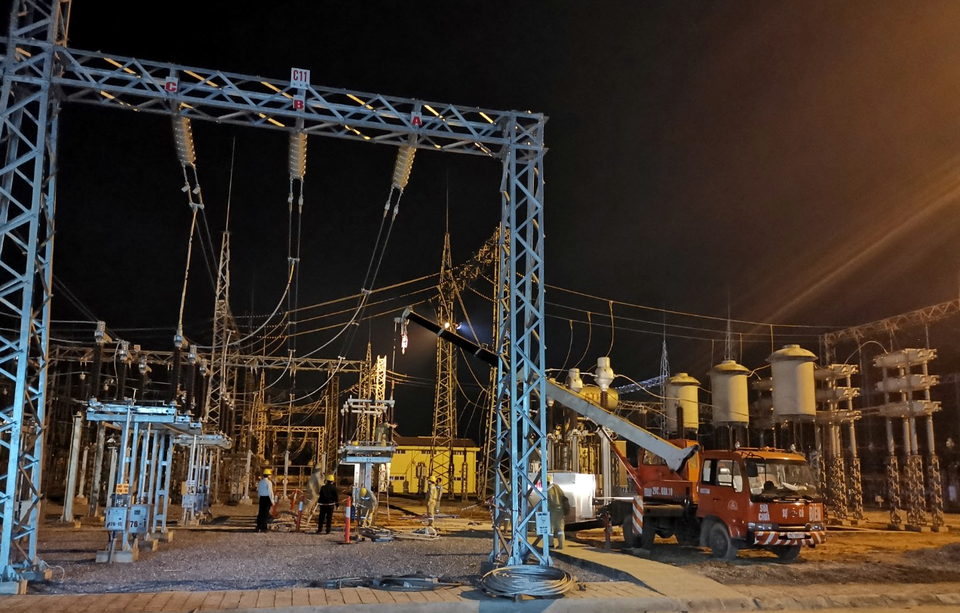PTC1 đóng điện đưa vào vận hành loạt công trình truyền tải điện - 2 PTC1 đóng điện đưa vào vận hành loạt công trình truyền tải điện - 2