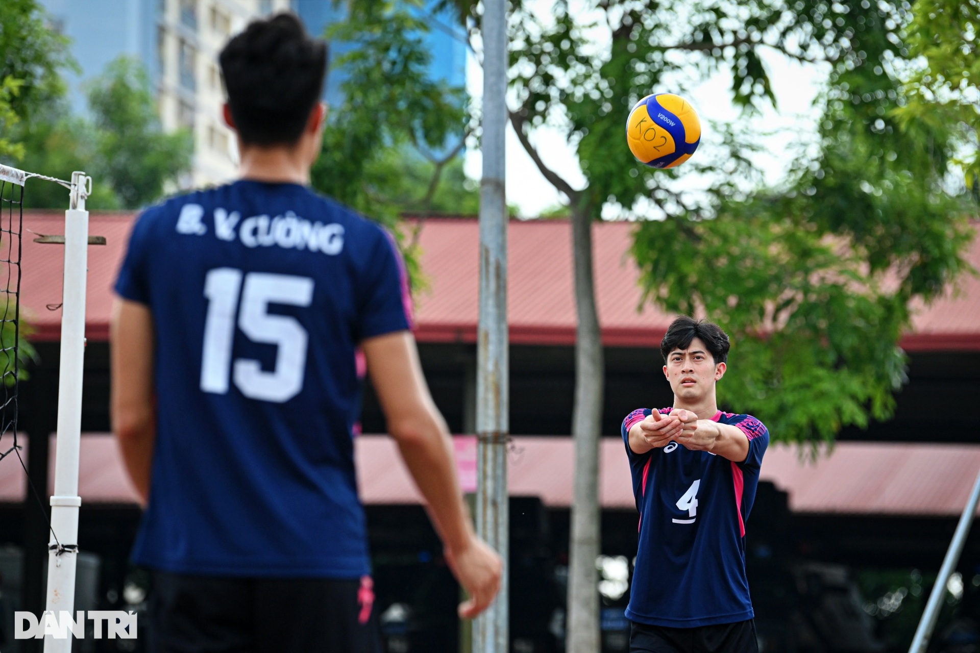 Nam thần đội tuyển bóng chuyền quốc gia trong màu áo Cảnh sát cơ động - 3 Nam thần đội tuyển bóng chuyền quốc gia trong màu áo Cảnh sát cơ động - 3
