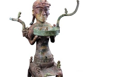  Độc đáo trưng bày “Đèn cổ Việt Nam” 