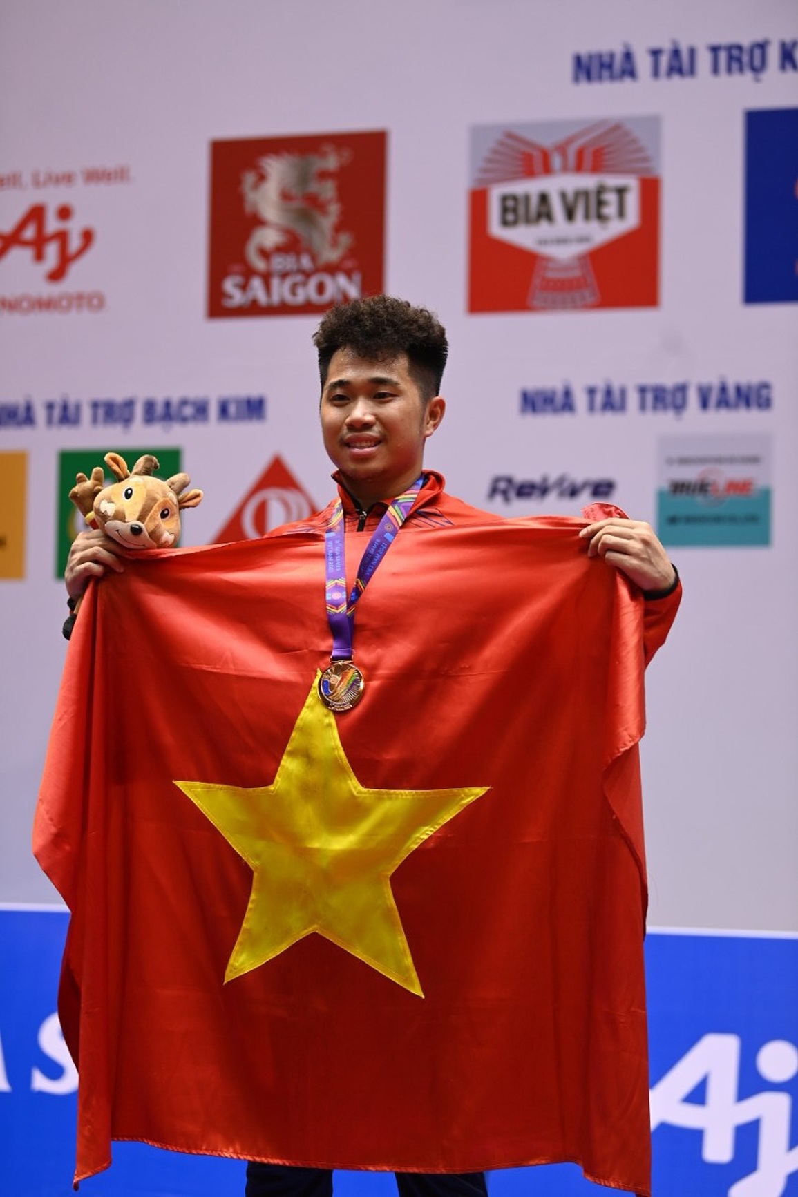Khoảnh khắc bóng bàn Việt Nam giành HCV SEA Games sau 19 năm - 5 Khoảnh khắc bóng bàn Việt Nam giành HCV SEA Games sau 19 năm - 5