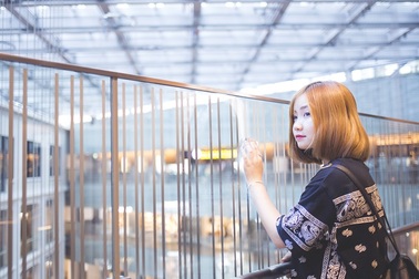 Tự ti ngoại hình “ba mét bẻ đôi”, em chỉ thầm lặng bên anh