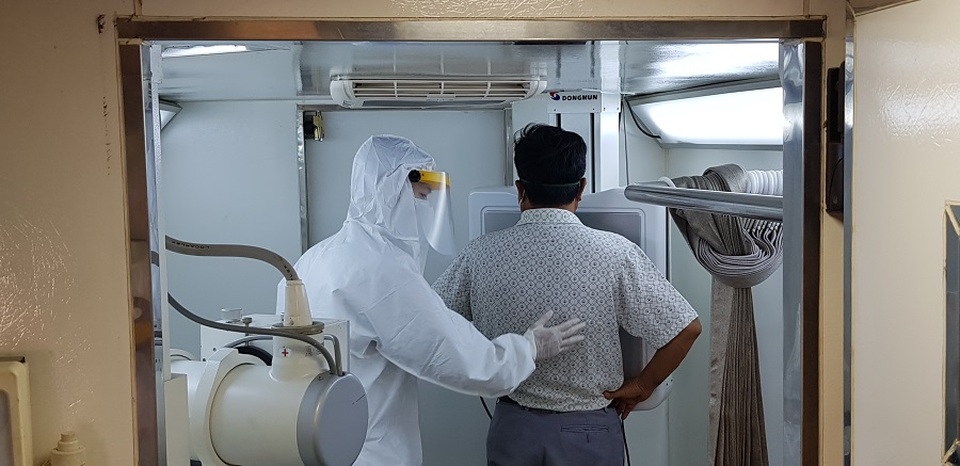Ca bệnh thứ 22 tái dương tính với Covid-19: “Người lành mang virus” - 1 Ca bệnh thứ 22 tái dương tính với Covid-19: “Người lành mang virus” - 1