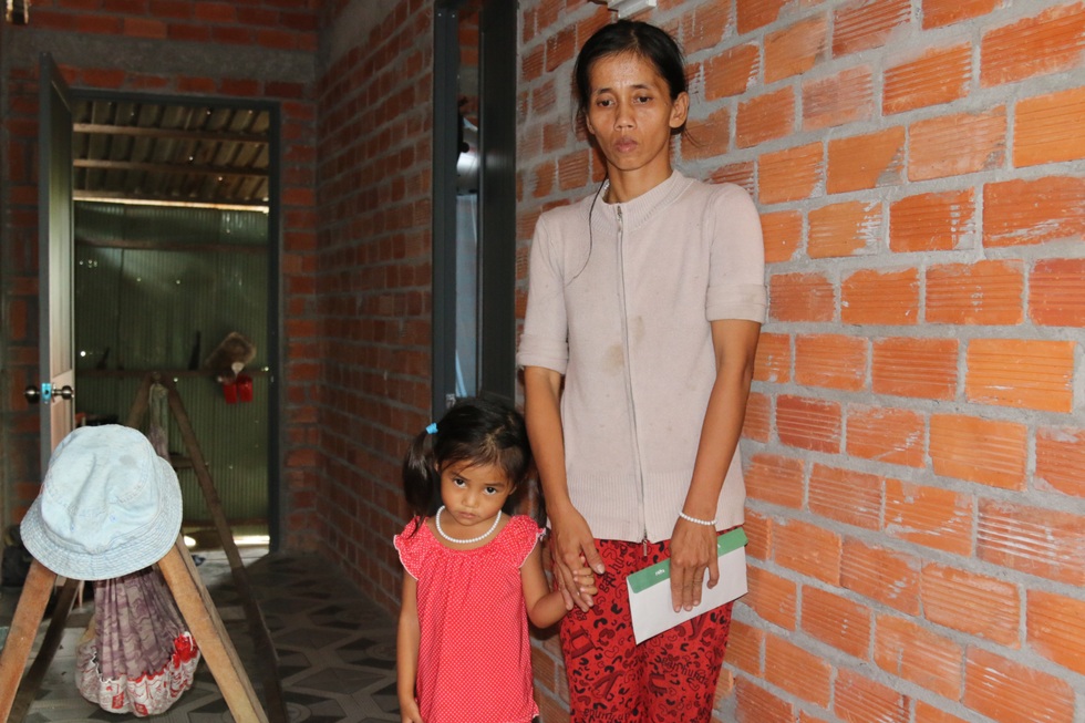 Tặng nhà Nhân ái, trao niềm hy vọng và nguồn động viên tới hộ nghèo - 9 Tặng nhà Nhân ái, trao niềm hy vọng và nguồn động viên tới hộ nghèo - 9