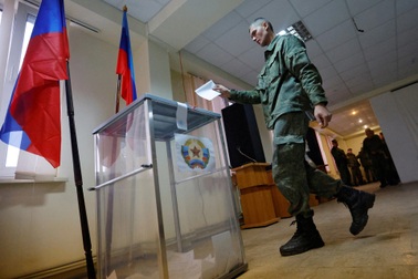 Nga tuyên bố "bảo vệ hoàn toàn" các vùng lãnh thổ sáp nhập