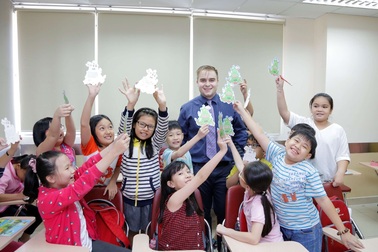 Nhộn nhịp không khí giáng sinh tại Anh văn Hội Việt Mỹ VUS