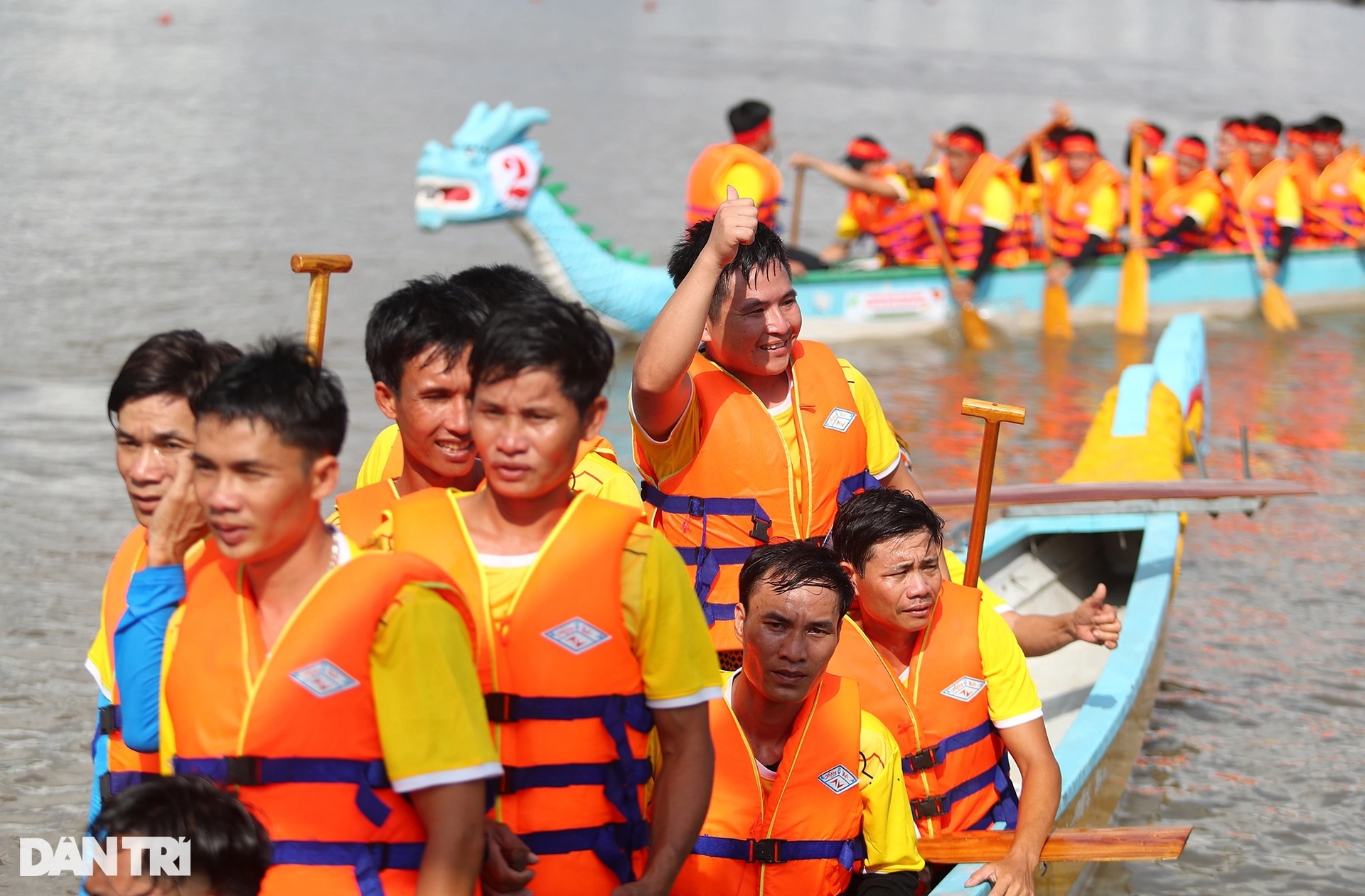 Hơn 500 VĐV tranh tài tại giải đua thuyền truyền thống TPHCM - 12 Hơn 500 VĐV tranh tài tại giải đua thuyền truyền thống TPHCM - 12