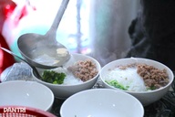 Quán bún ở Hà Nội giá 20.000 đồng, chủ khẳng định chỉ lãi 2.500 đồng/bát