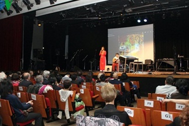 Người Pháp gốc Việt hướng về quê hương với “Xin chào Việt Nam”