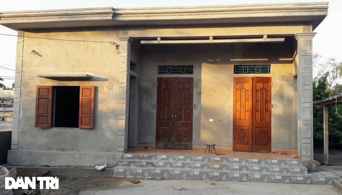 Người phụ nữ côi cút trong nhà thờ liệt sĩ nhận Nhà tình nghĩa dịp cuối năm - 5