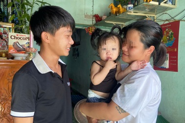 Vụ chồng bị phạt tù vì quan hệ với vợ: Xin đổi họ cho con gái