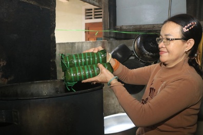 Bí kíp nấu bánh tét thơm ngon, để cả tháng không hỏng ở làng Chuồn