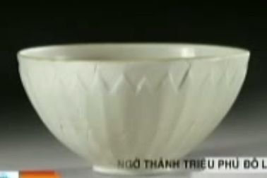 Vô tình mua chiếc bát cổ 60.000 đồng, bán cả triệu đô