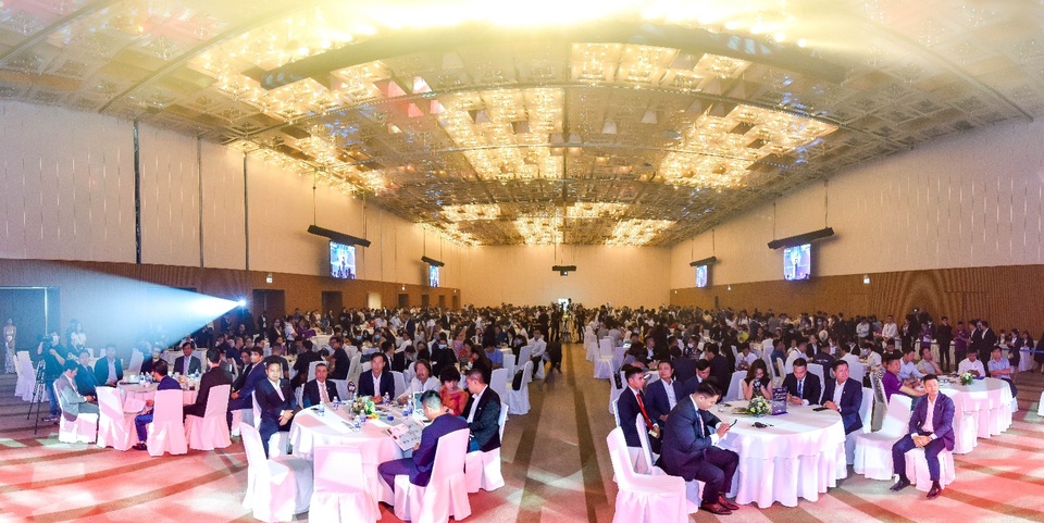 Vạn Xuân Group tổ chức thành công lễ công bố dự án HAPPY ONE - Central - 2 Vạn Xuân Group tổ chức thành công lễ công bố dự án HAPPY ONE - Central - 2