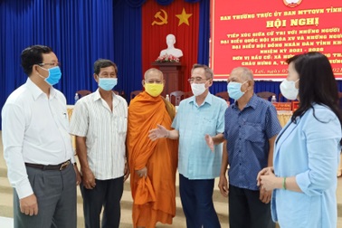 "Dù đắc cử hay không chúng tôi cũng có trách nhiệm với dân"